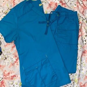 WonderWink Teal Scrub set
